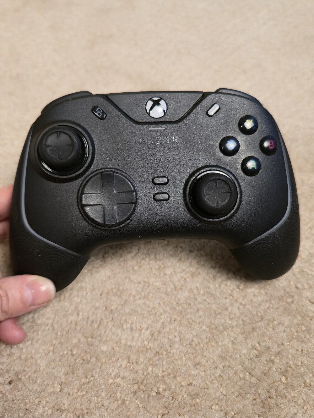Razer Wolverine V2 Chroma Xbox Series X/S Controller With Razor Chroma